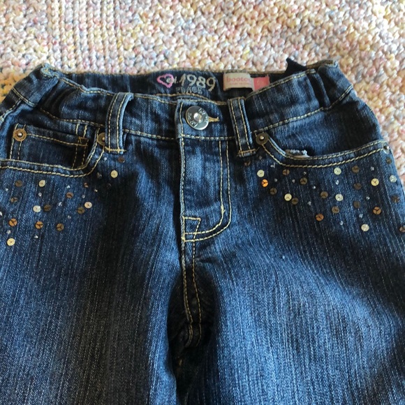 Children’s Place Girls 6x/7 boot cut jeans. - Picture 2 of 4